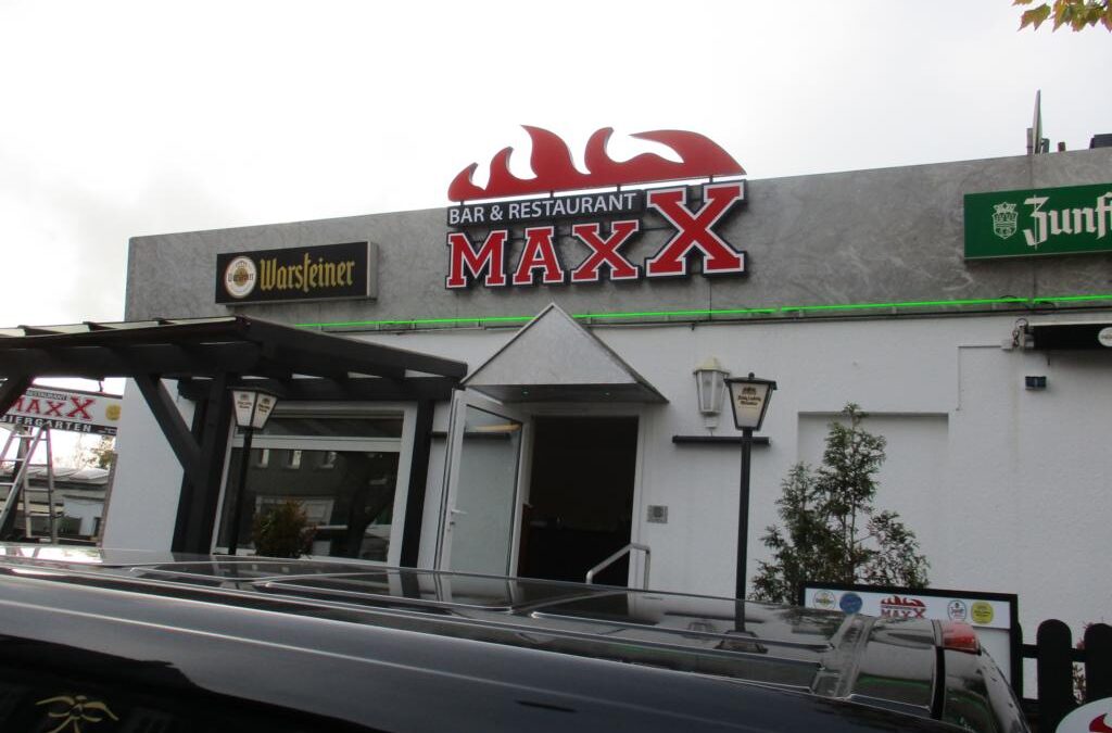 Lichtwerbung Wuppertal, MaxX neues Design der Außenwerbung, in Form von LED-Einzelbuchtstaben, gibt dem Restaurant den passenden Look um weitere Aufmerksamkeit auf sich zu ziehen!